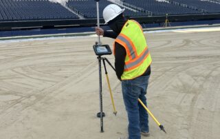 lasers ensure the planarity of the field